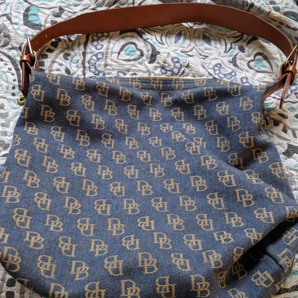 Dooney and Bourke - Picture 2 of 3